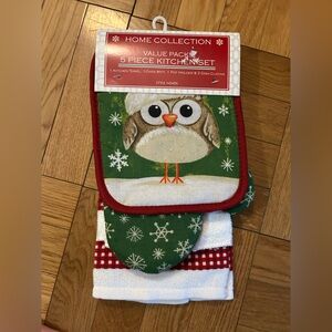 Holiday Owl Kitchen Set - Green and Red